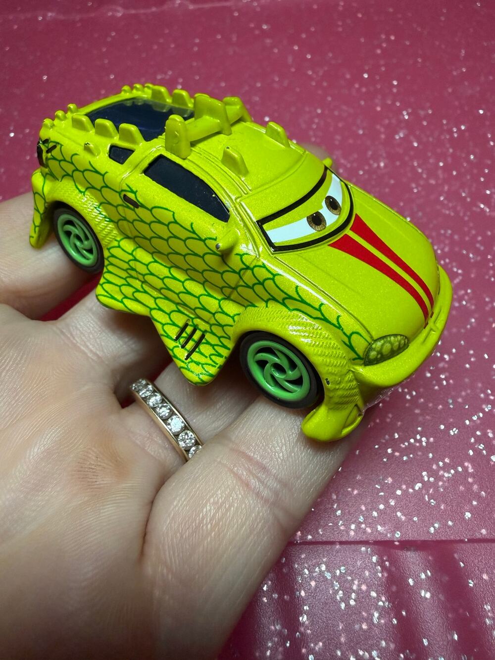 Disney Pixar Cars Toons Komodo Tokyo Mater Diecast